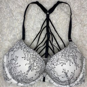 Victoria’s Secret Bra 32D